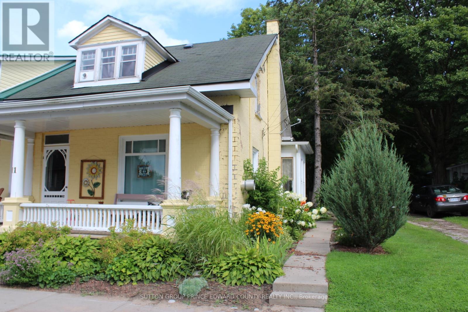 11 FERGUSON ST