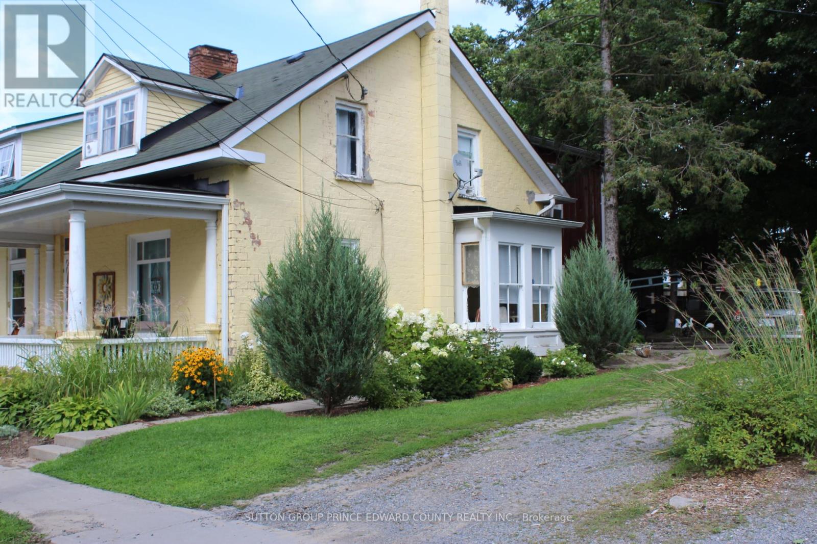 11 FERGUSON ST
