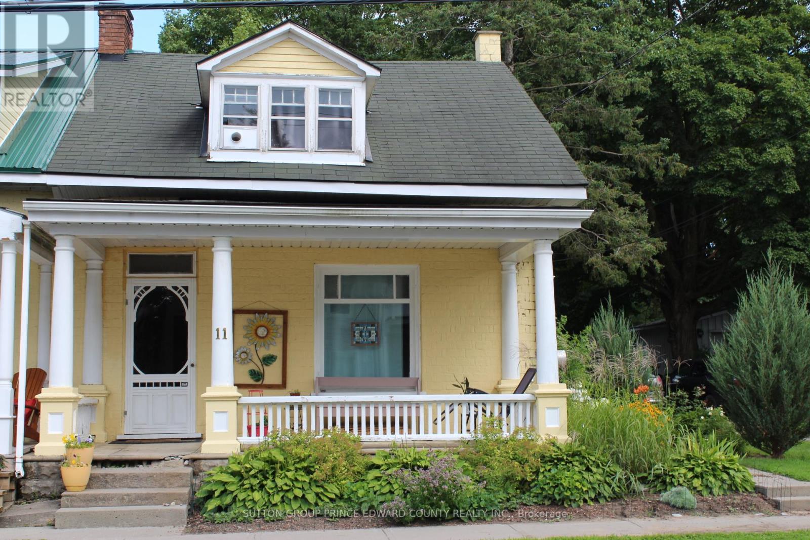 11 FERGUSON ST