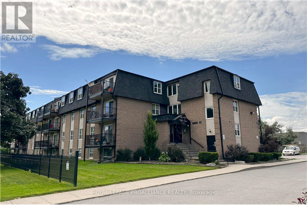 #108 -80 GRIER ST, Belleville