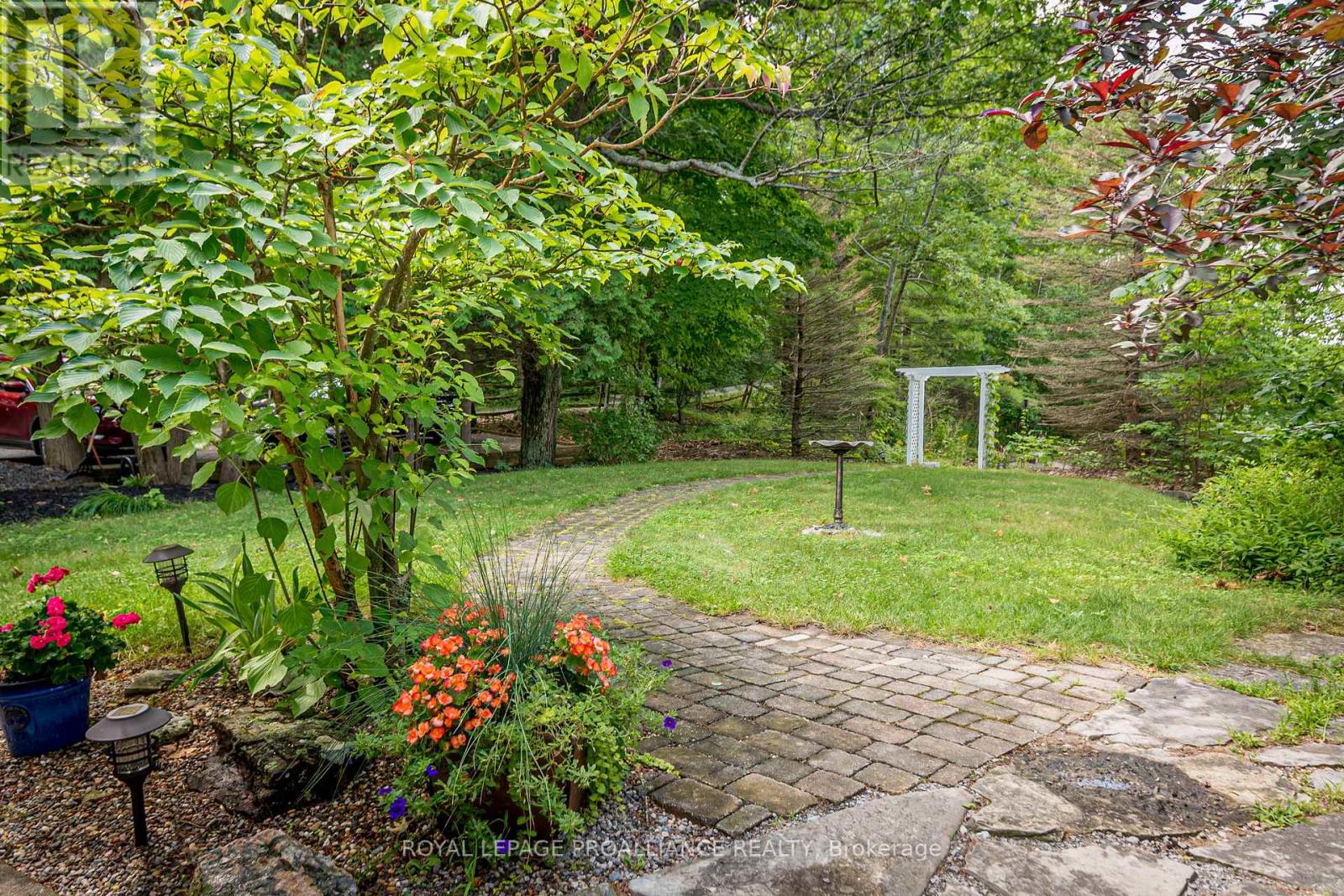 1025 HUMMINGBIRD LANE