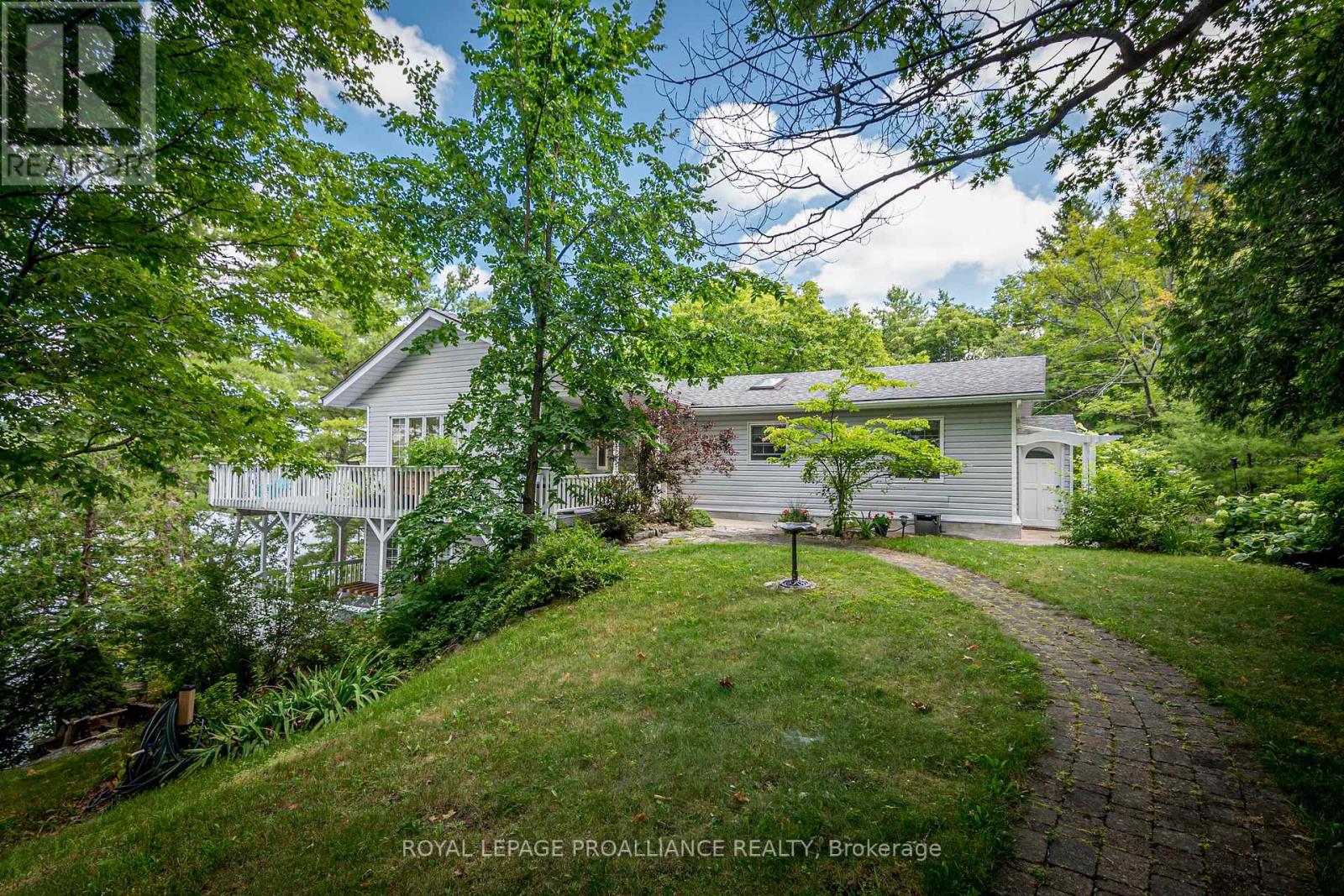 1025 HUMMINGBIRD LANE