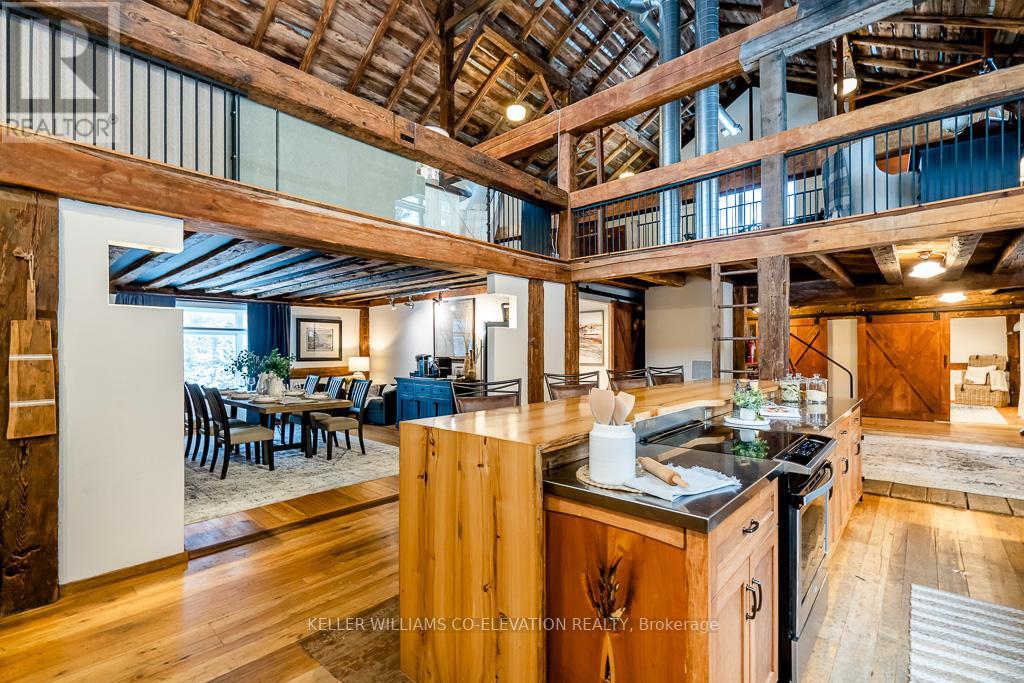 121 26 OLD HIGHWAY