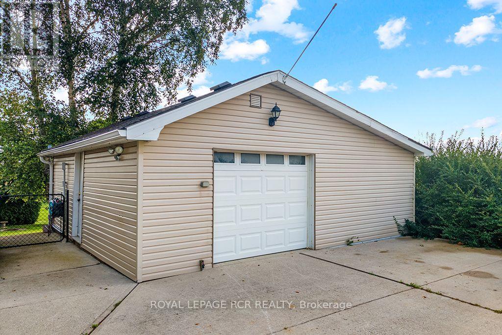 774311 HIGHWAY 10