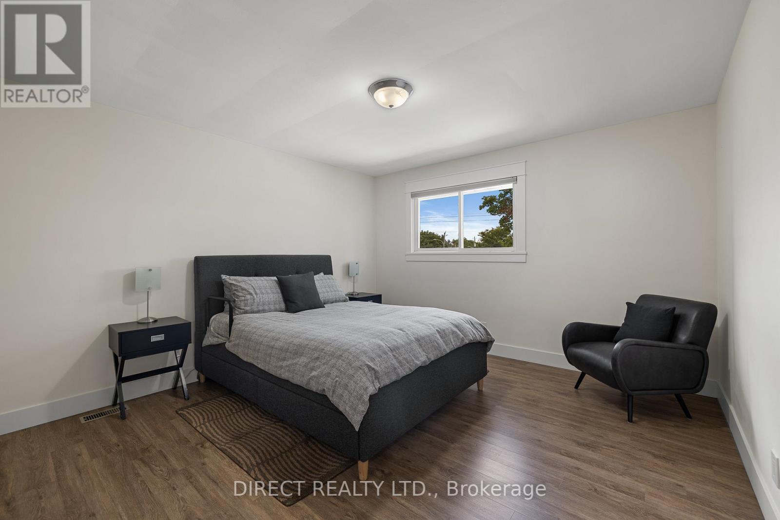 106 SELENA AVE