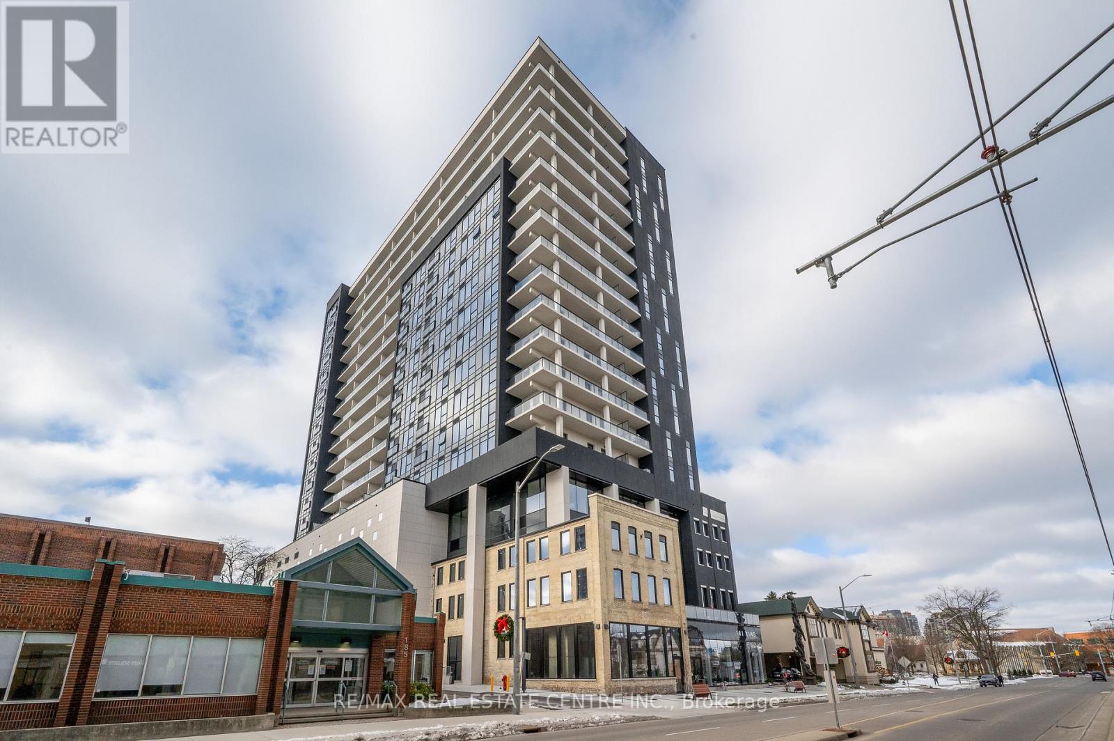 #1714 -181 KING ST S, #1714