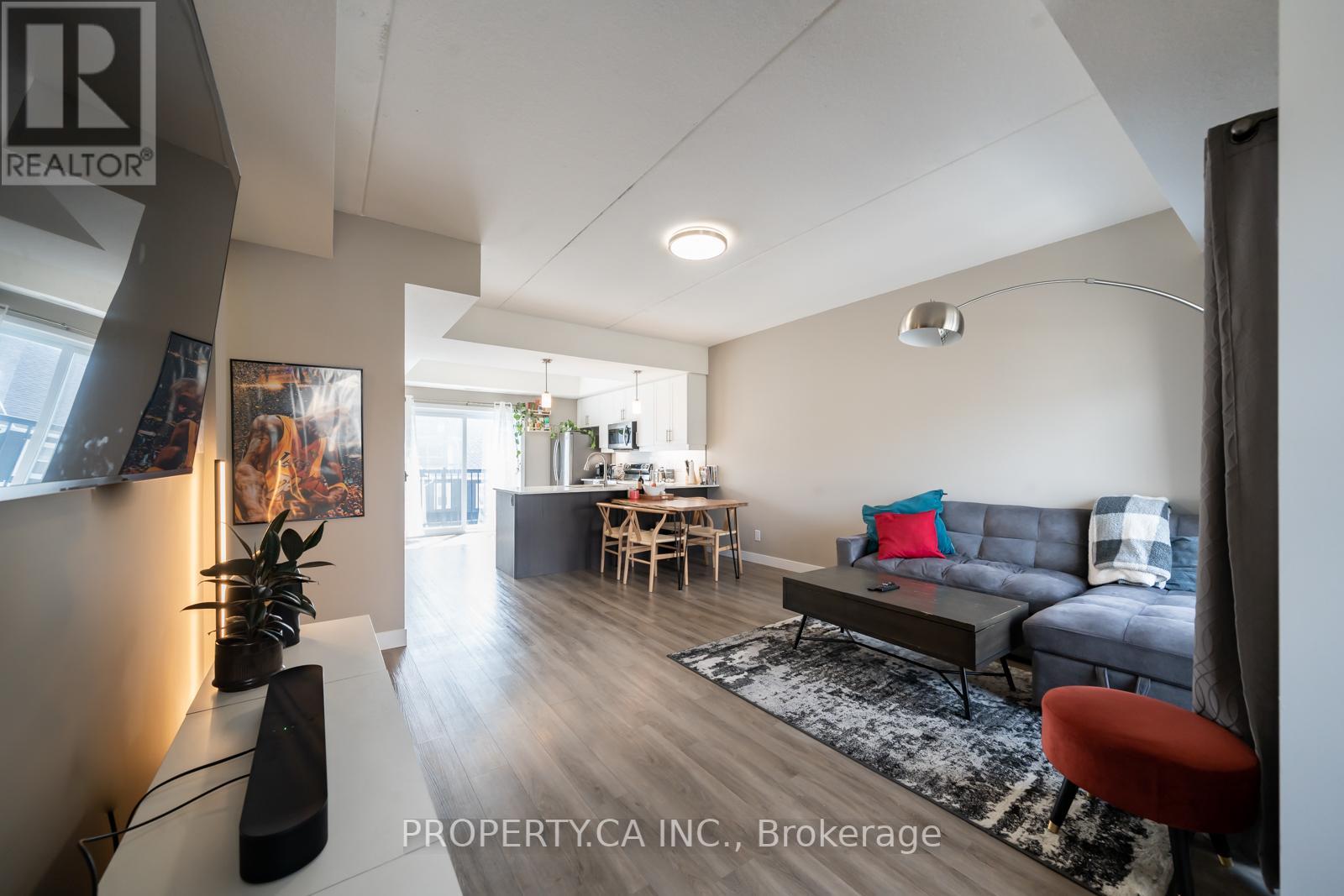 #D9 -439 ATHLONE AVE, #D9