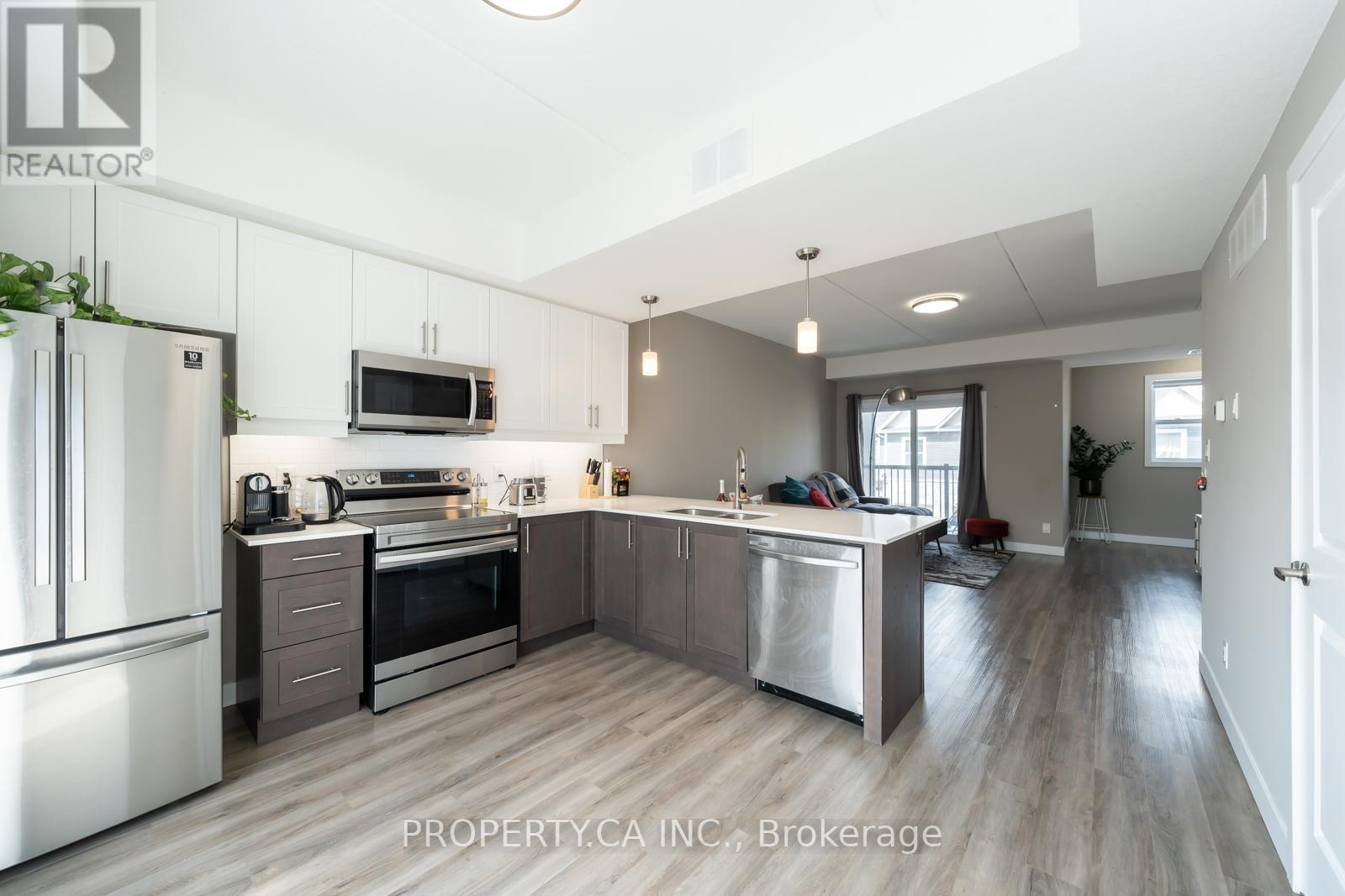 #D9 -439 ATHLONE AVE, #D9