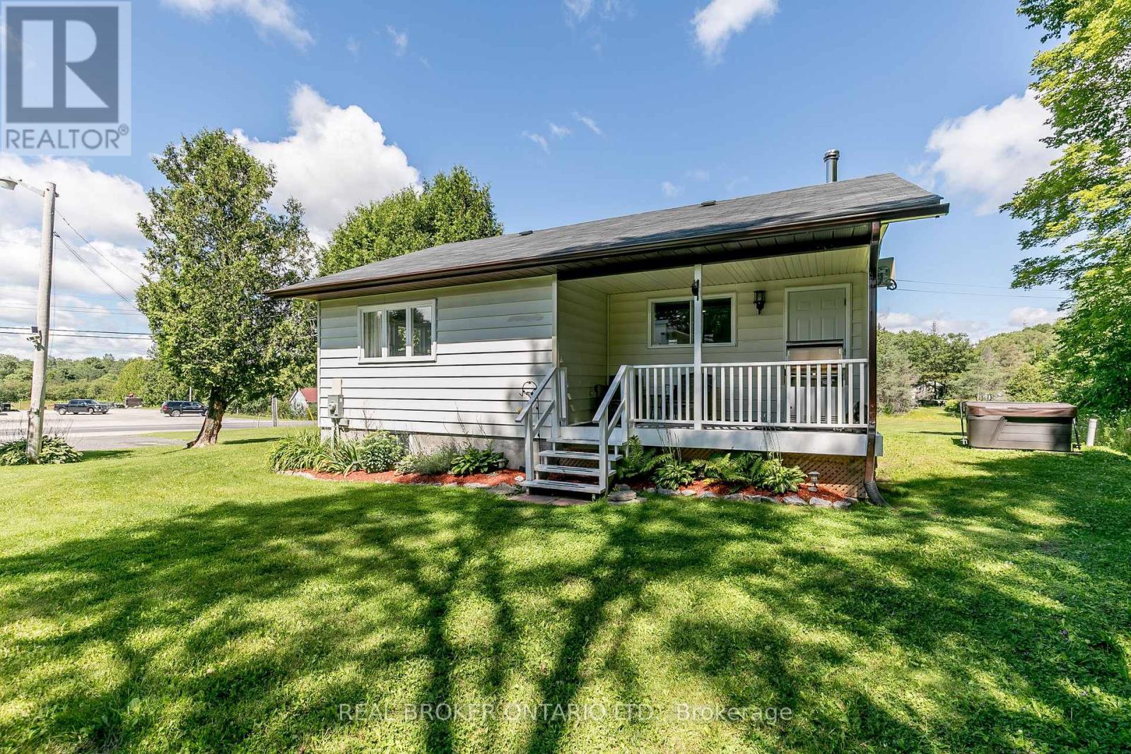 949 RAYMOND RD