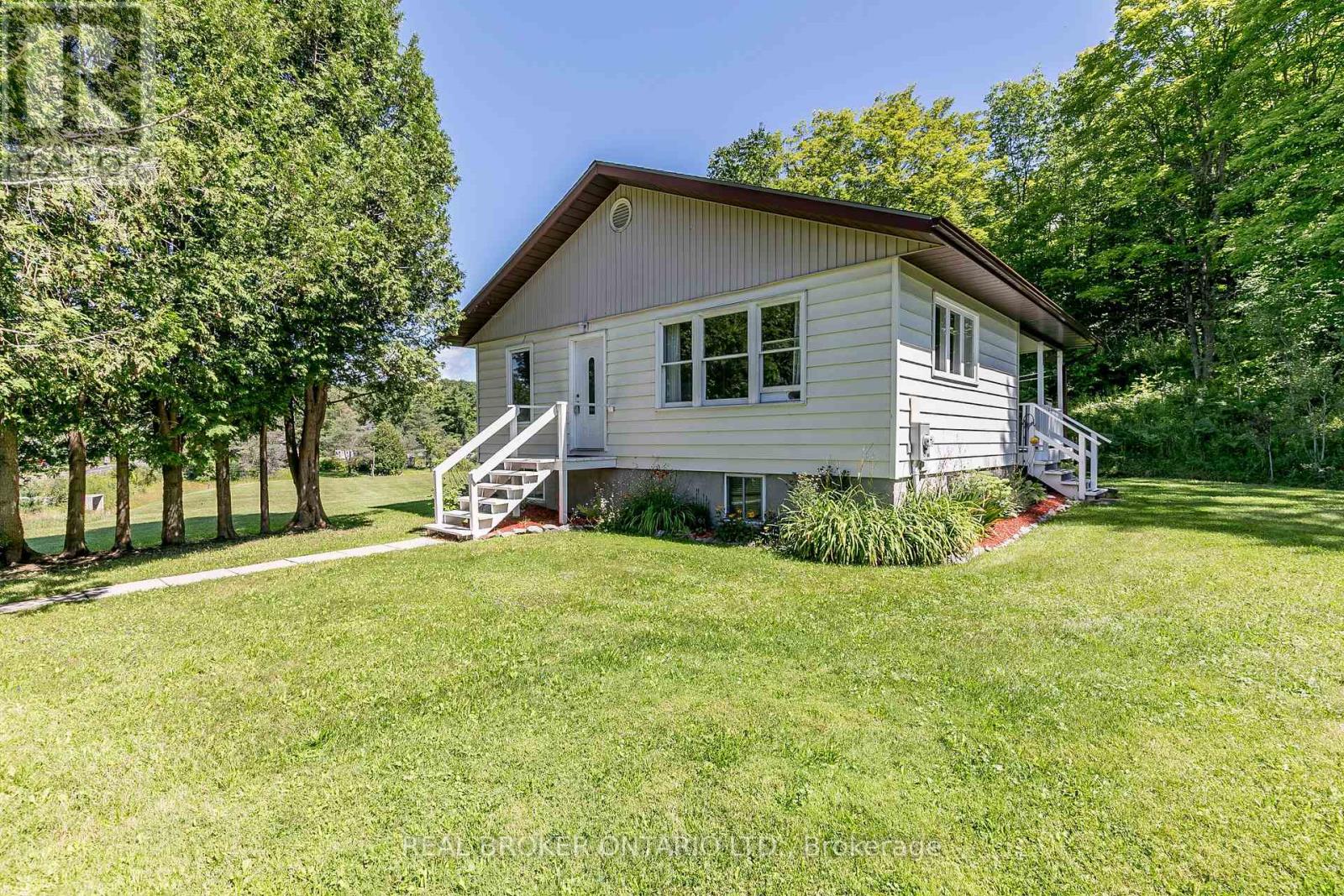 949 RAYMOND RD