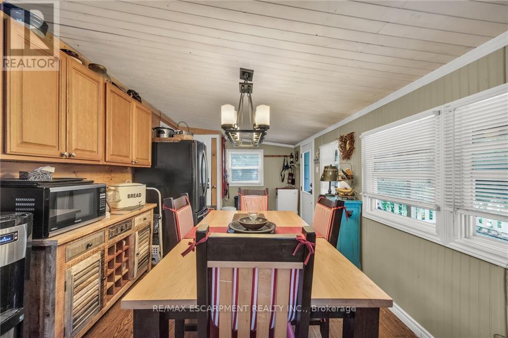 3-5 LAKEVIEW LANE