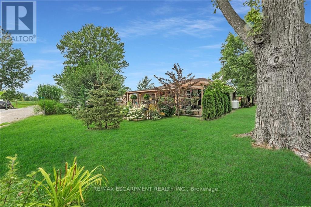 3-5 LAKEVIEW LANE