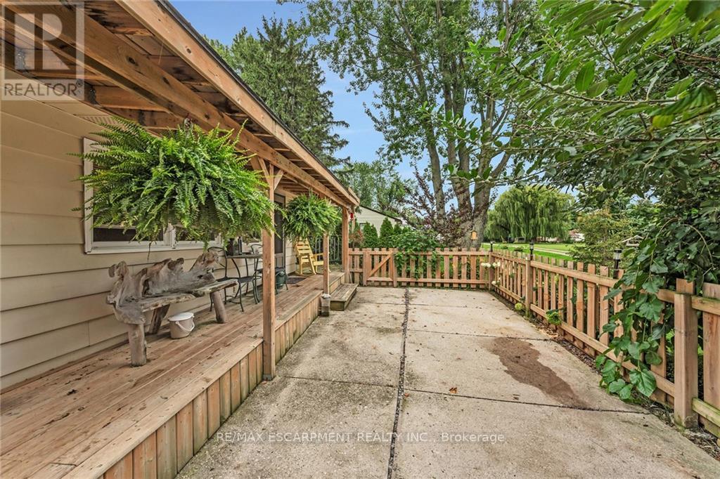 3-5 LAKEVIEW LANE