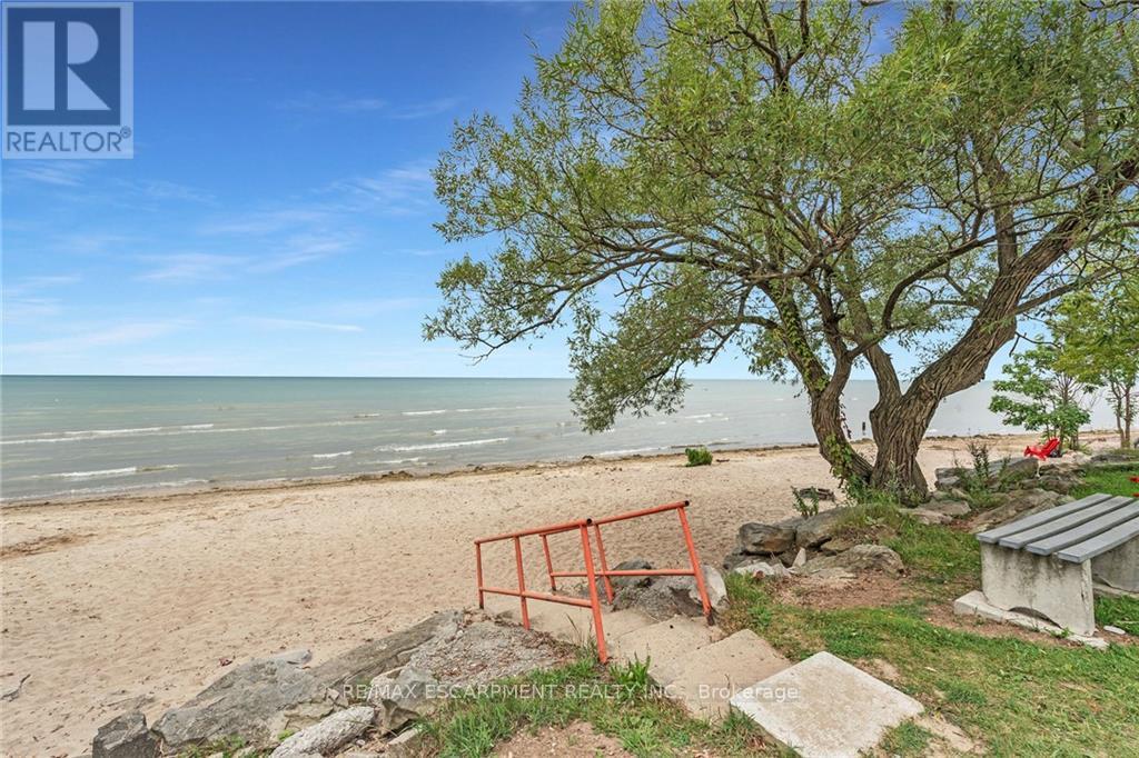 3-5 LAKEVIEW LANE