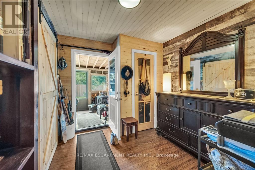 3-5 LAKEVIEW LANE