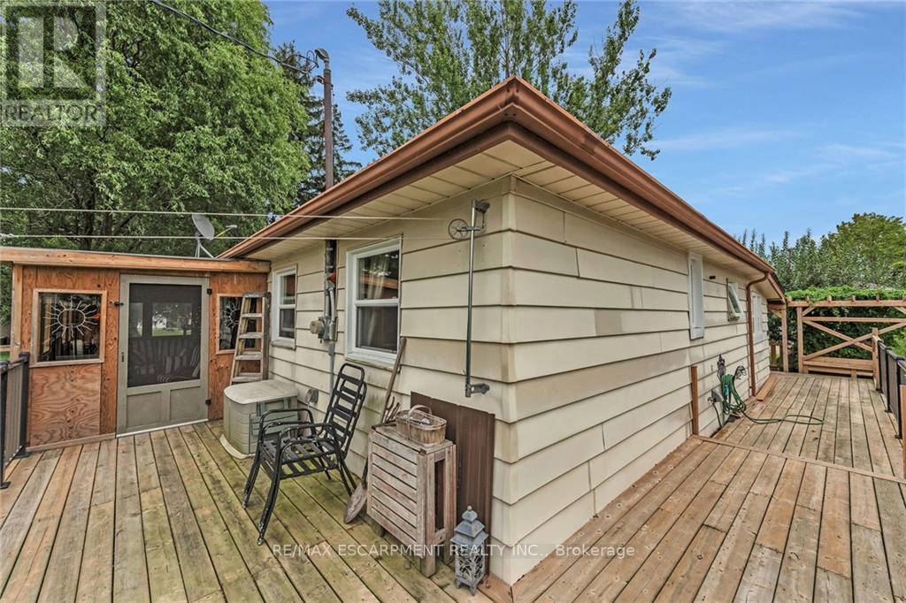 3-5 LAKEVIEW LANE
