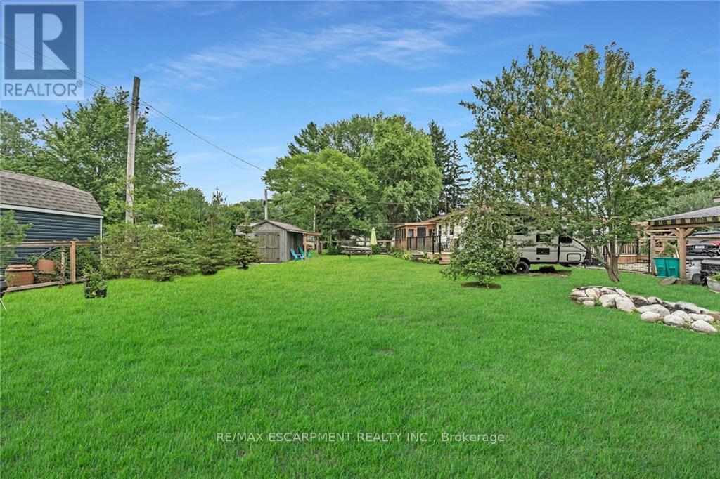 3-5 LAKEVIEW LANE