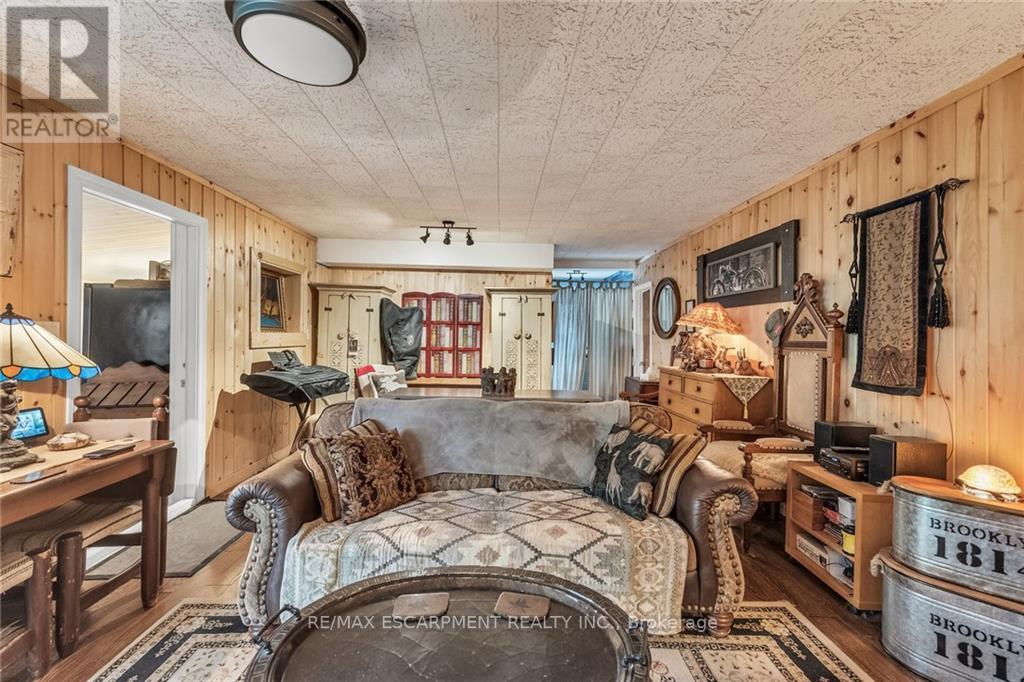 3-5 LAKEVIEW LANE