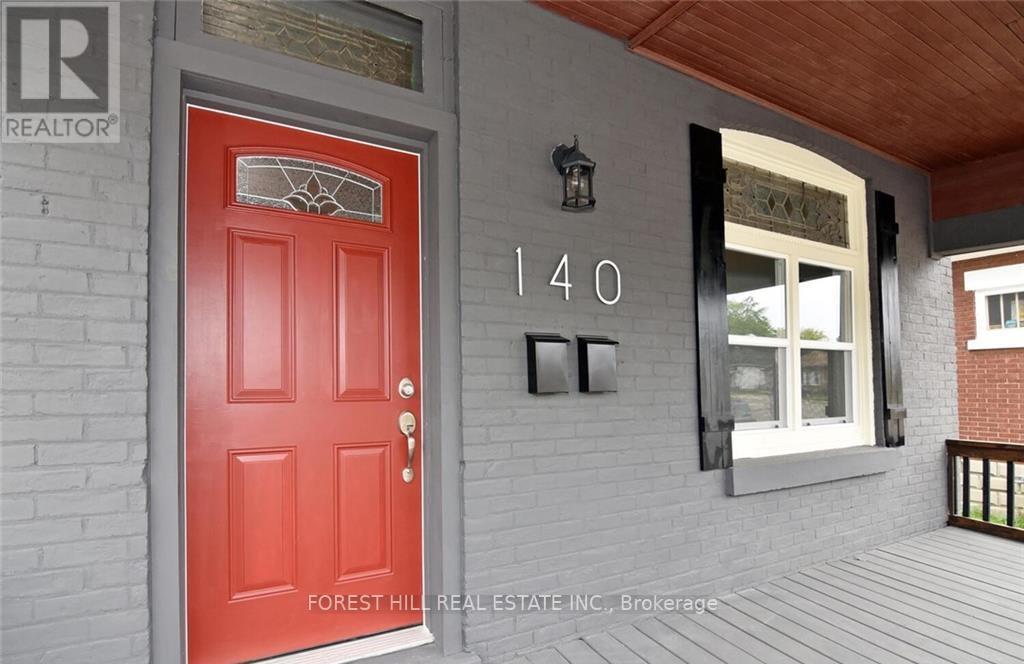 140 ADELAIDE ST N