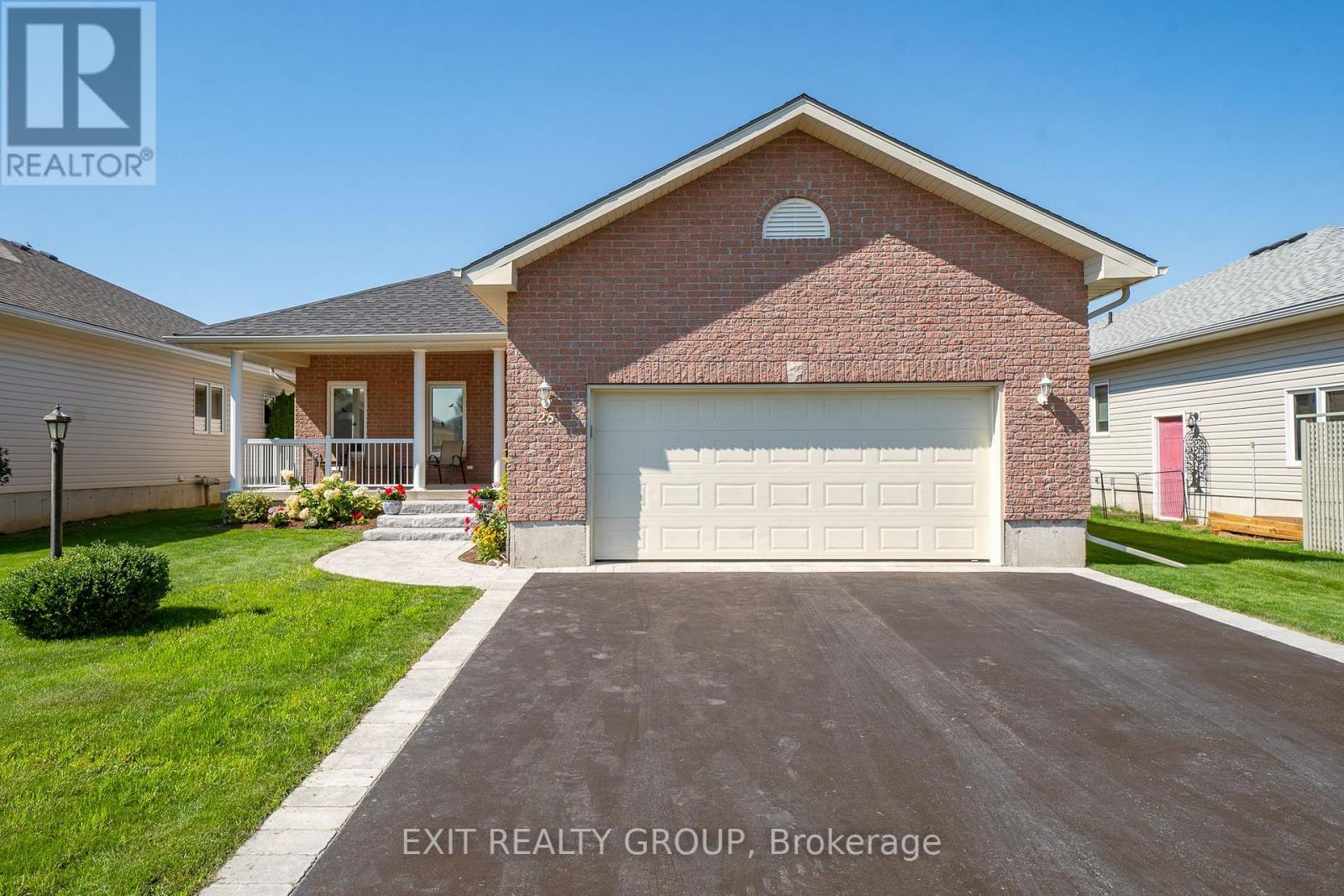 25 ALETHA DR