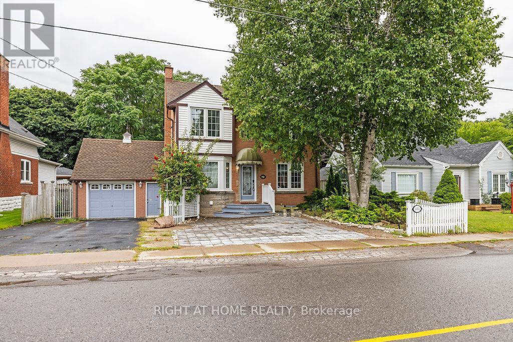 5571 PRINCE EDWARD AVE