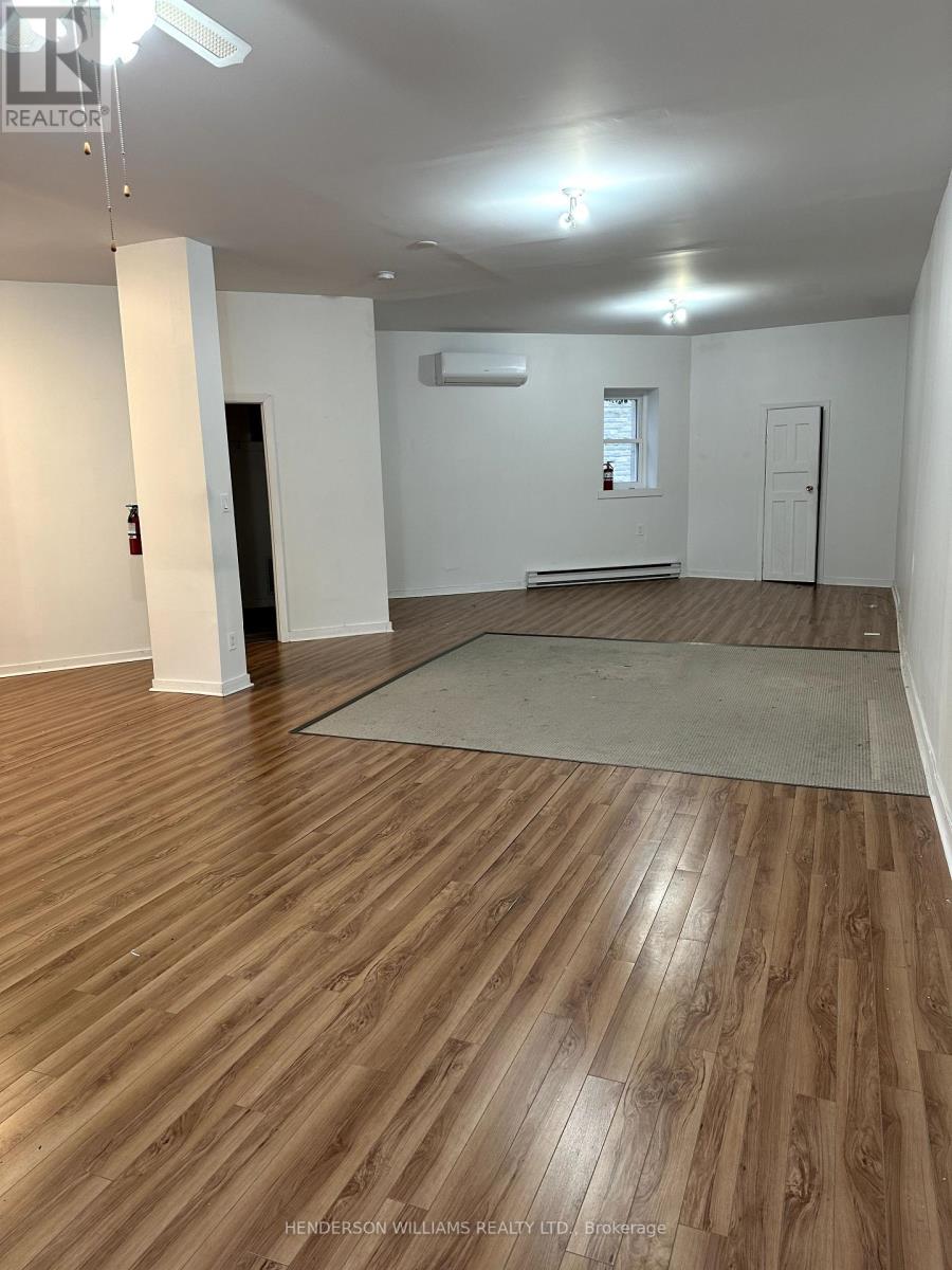 302 PICTON MAIN ST