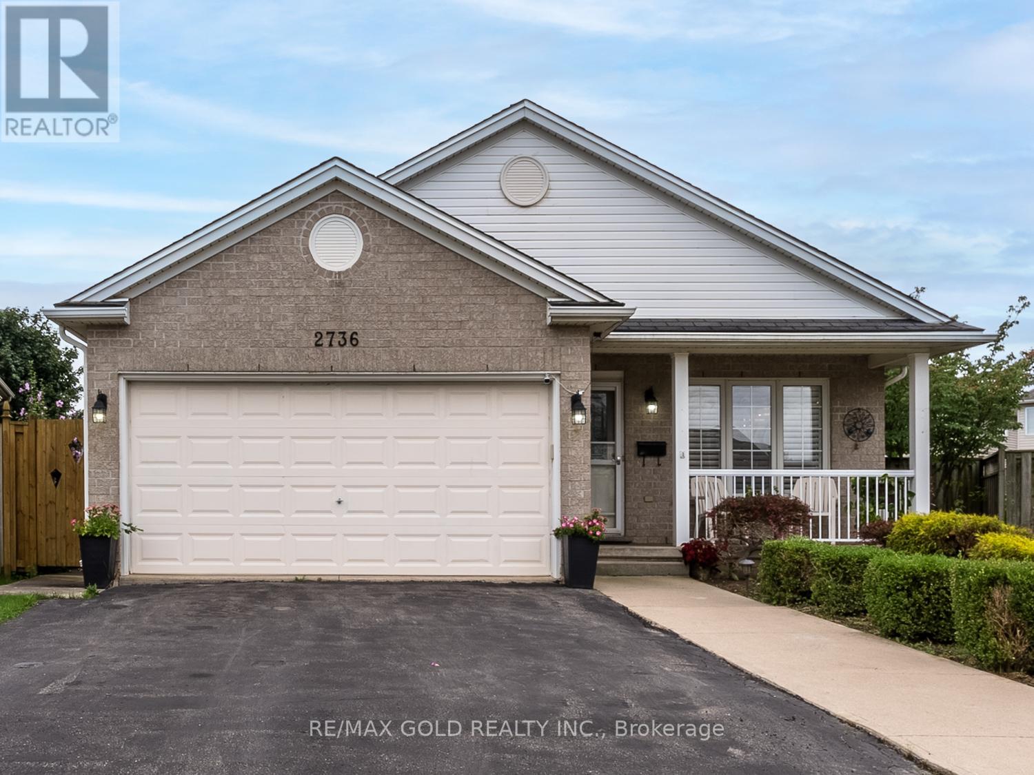 2736 HUTCHINSON CRT