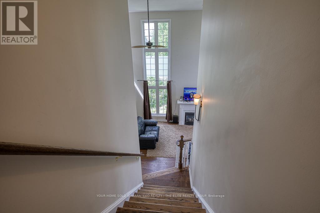6 OWEN ST