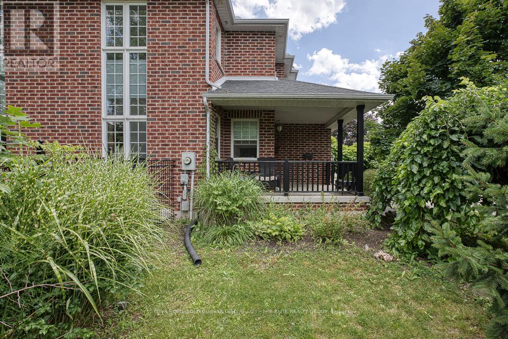 6 OWEN ST