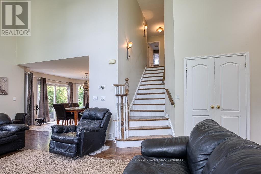 6 OWEN ST