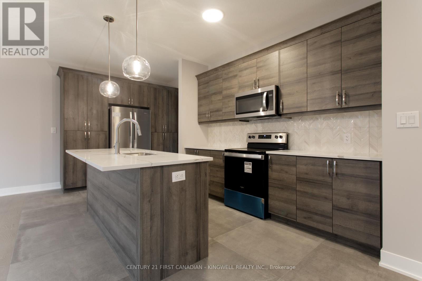 #16 -297 WHITING ST, #16