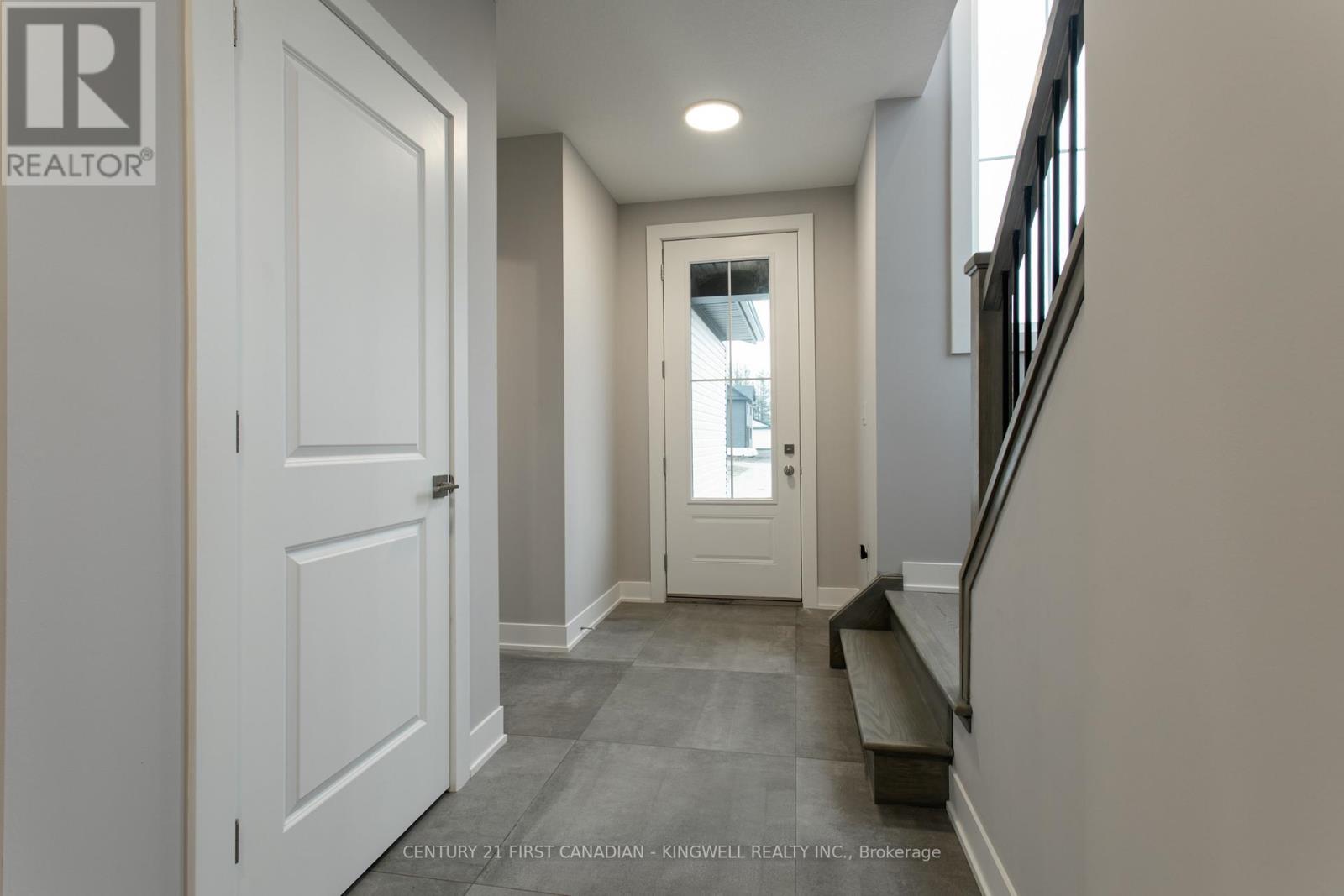 #16 -297 WHITING ST, #16