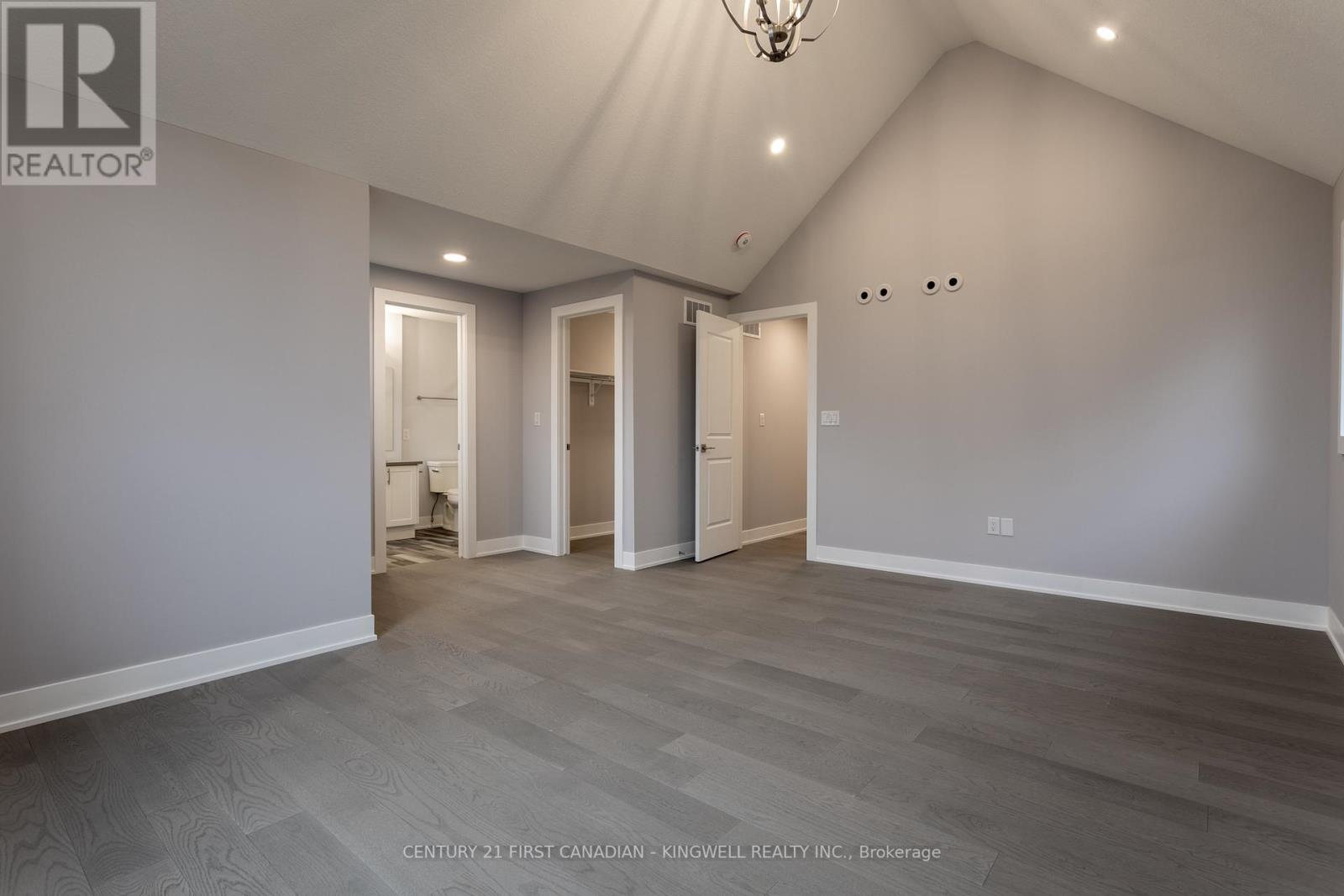 #16 -297 WHITING ST, #16