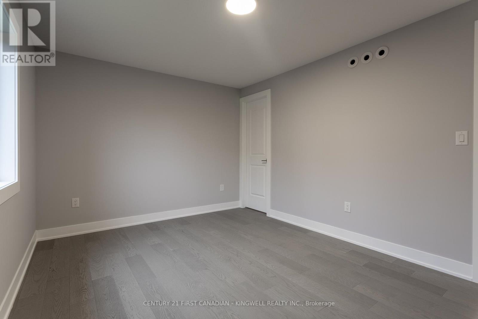 #16 -297 WHITING ST, #16