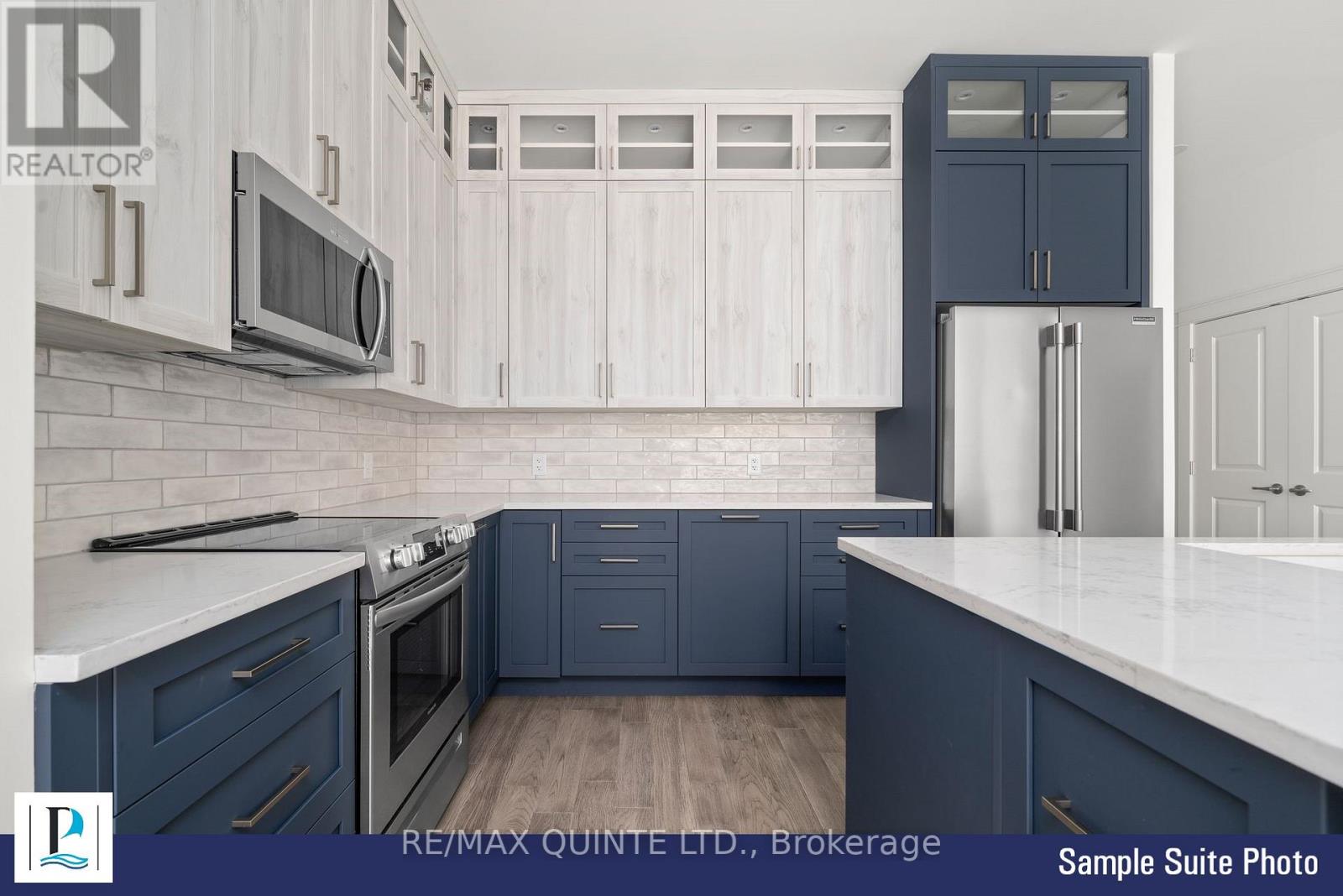 #402 -12 CLARA DR, #402