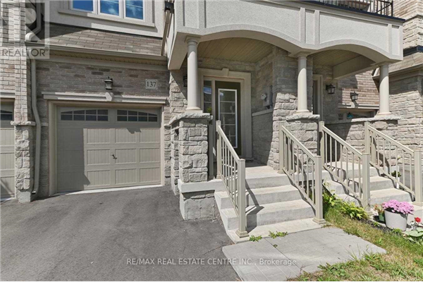 137 BORERS CREEK CIRC, Hamilton