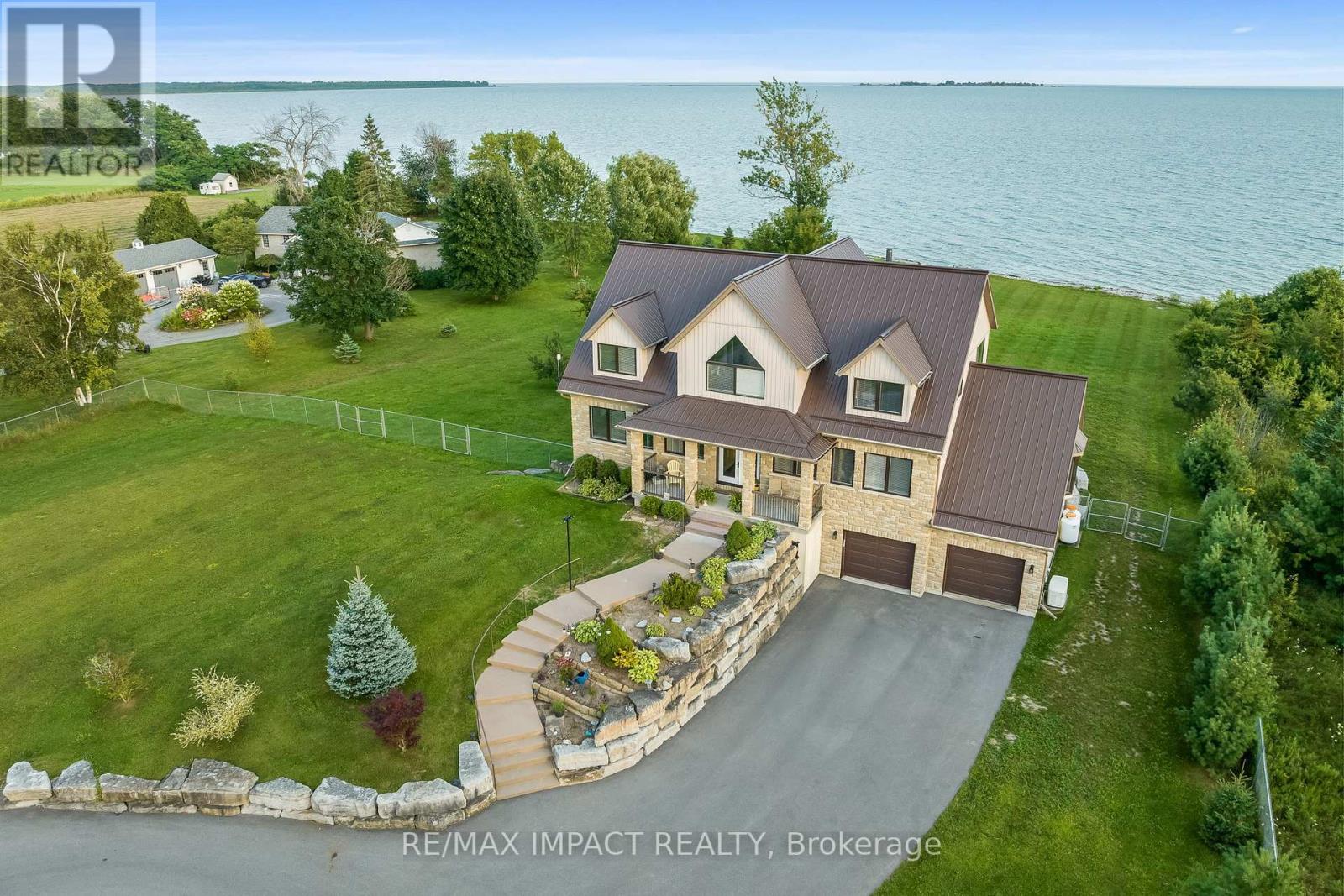 263 LAKESHORE RD