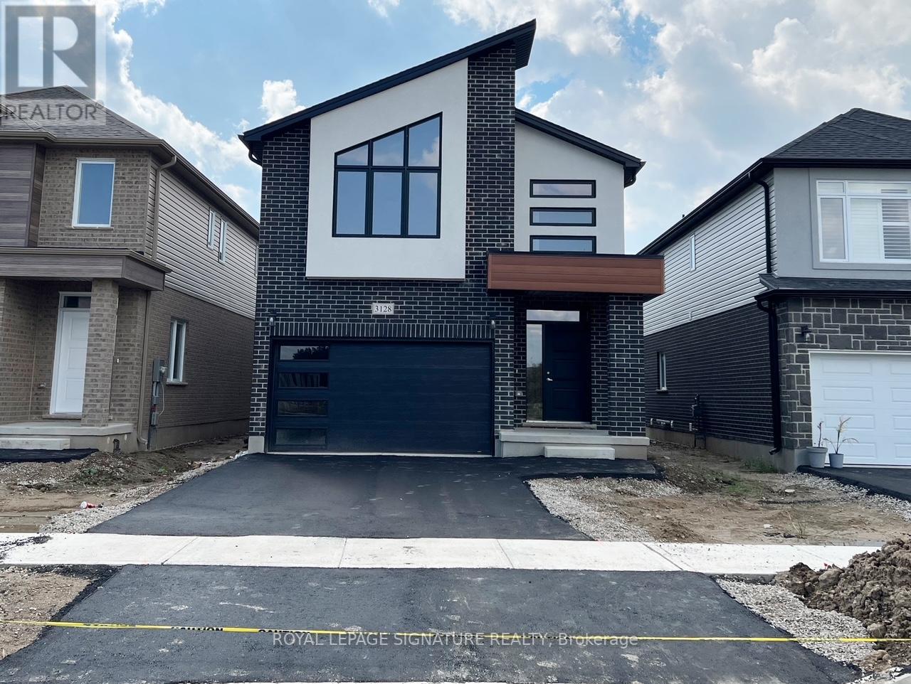 3128 TURNER CRES