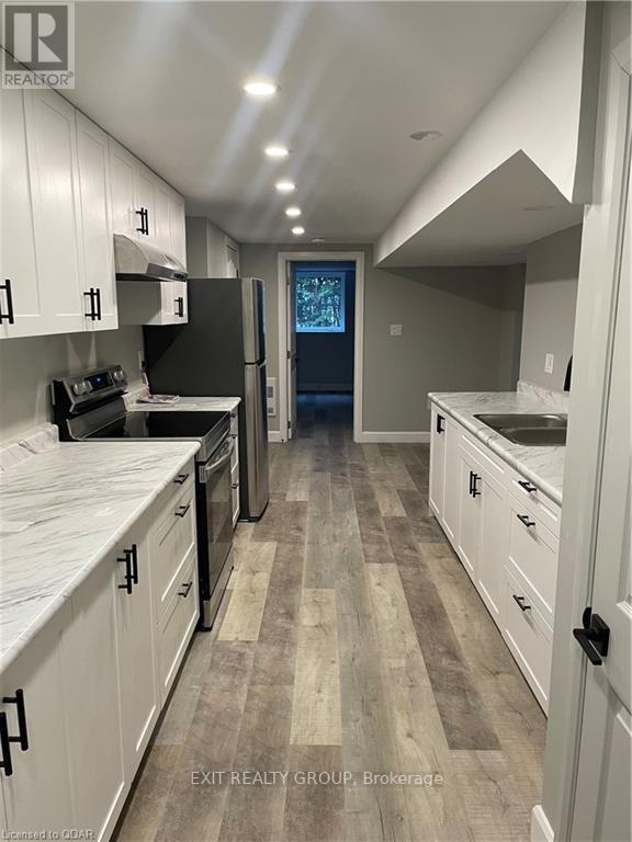 U B 44 NORTH PARK GDNS, #Unit B