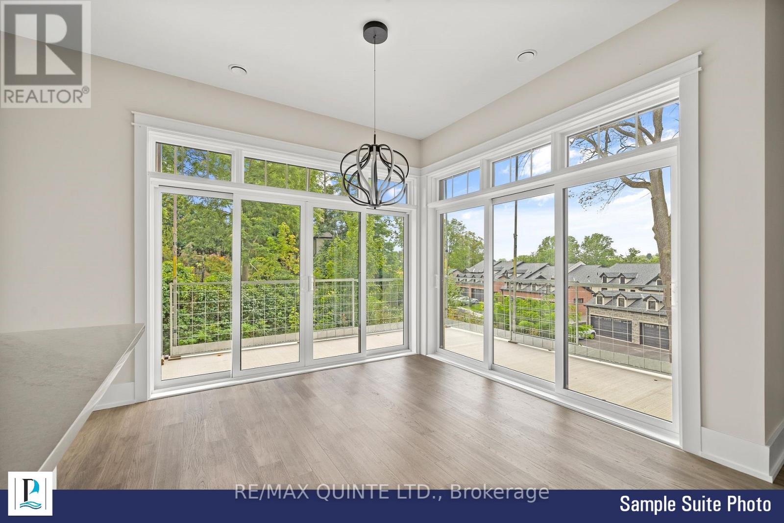 #212 -12 CLARA DR, #212