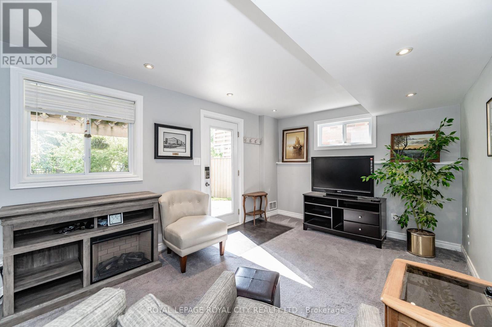 Listing X6789240 - Large Photo # 26