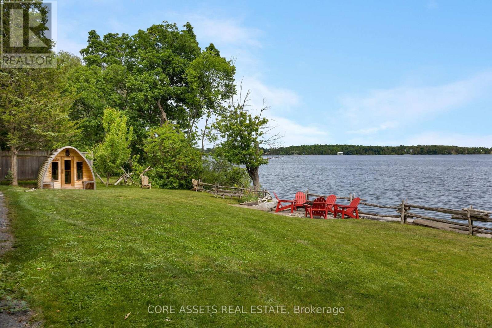 30 ROBLIN LANE