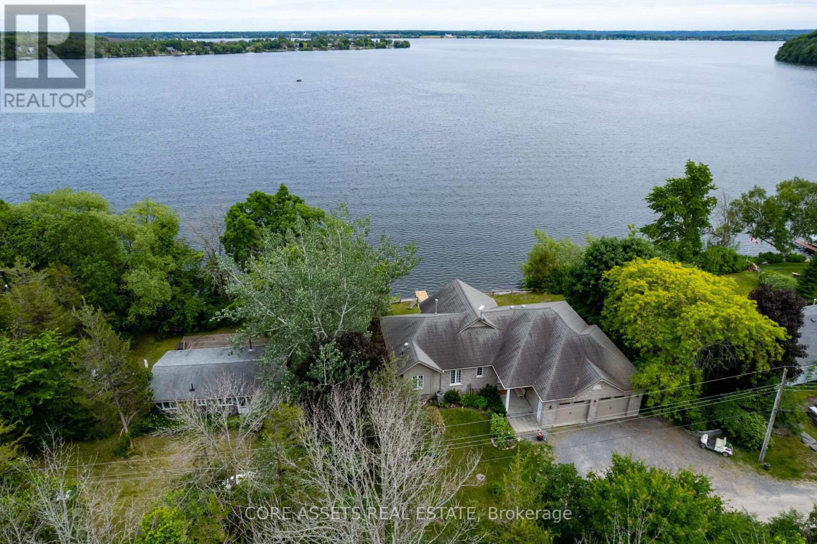 30 ROBLIN LANE