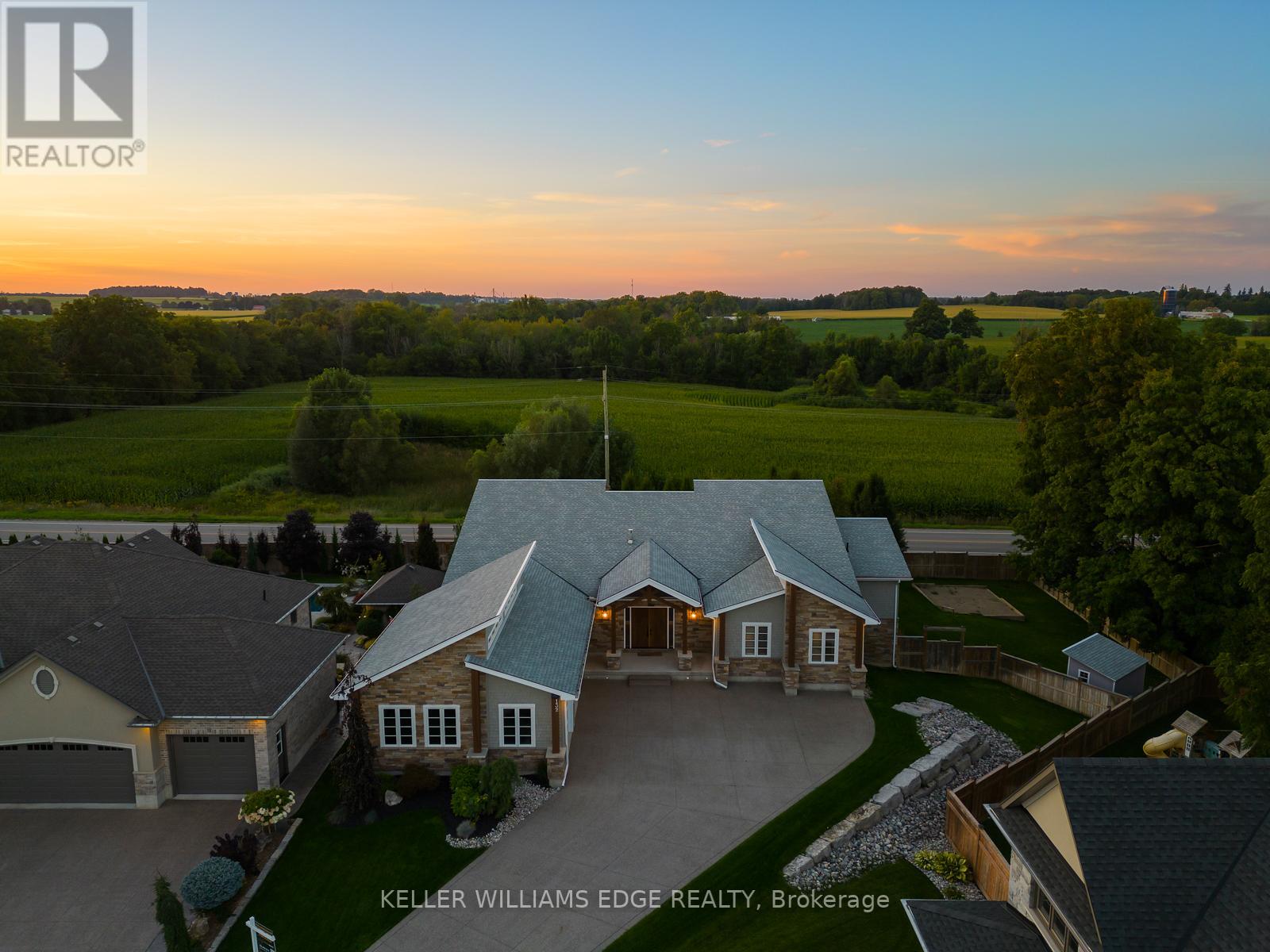132 PARKVIEW DR