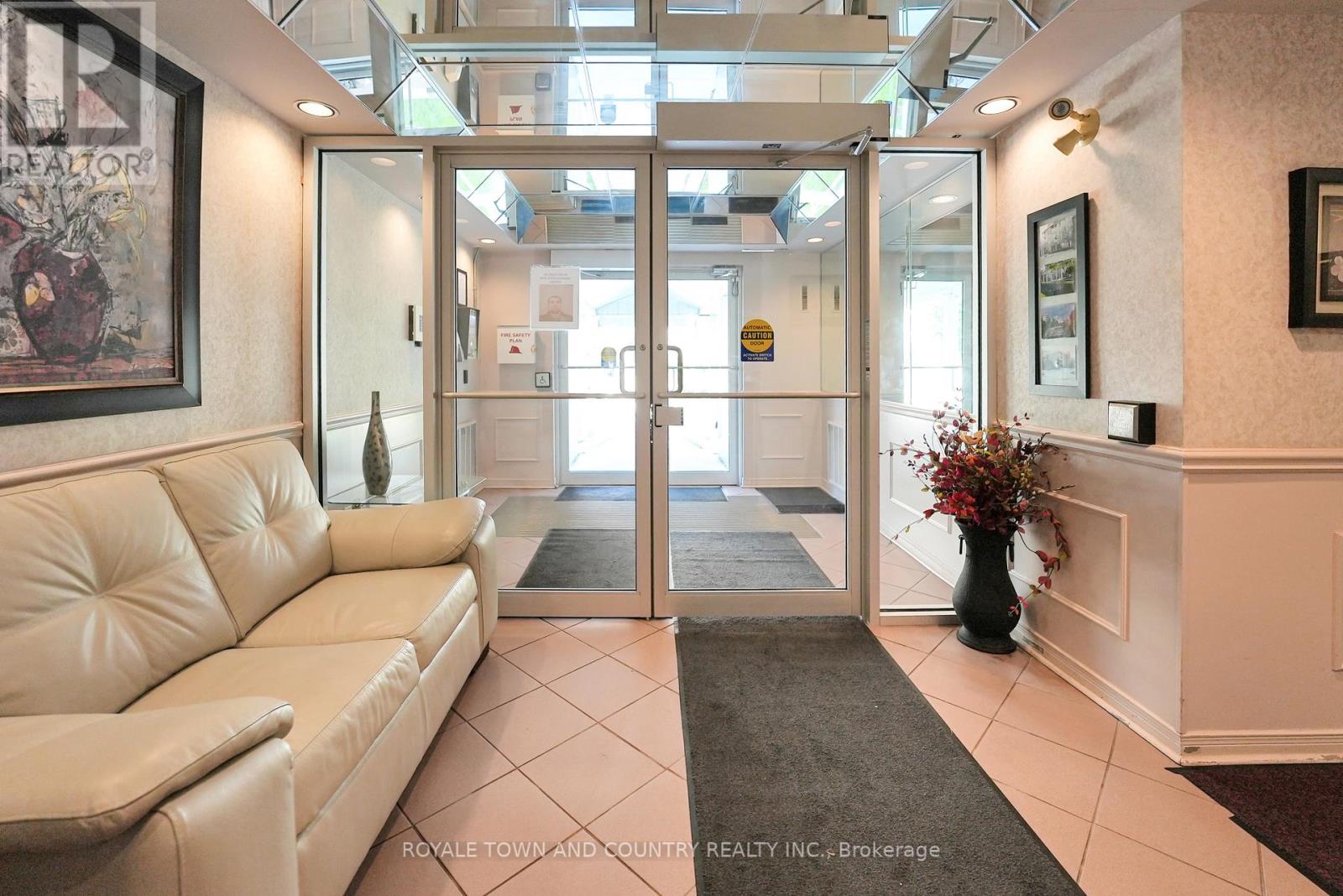 #105 -50 RIVERMILL BLVD, #105