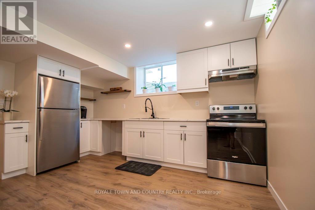 43 HANCOCK CRES