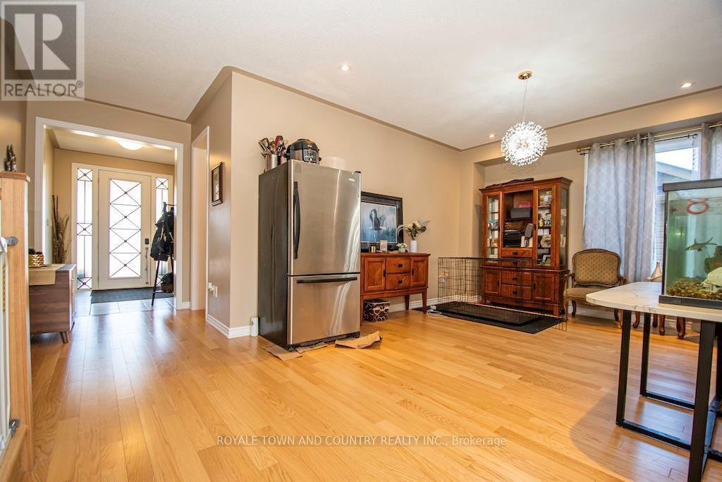 43 HANCOCK CRES