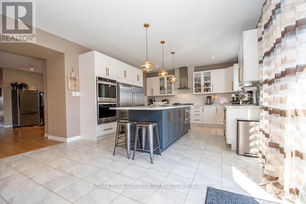 43 HANCOCK CRES