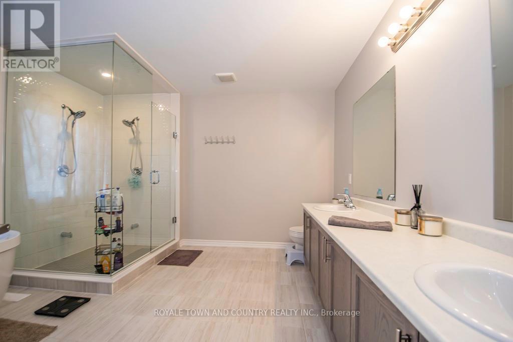 43 HANCOCK CRES