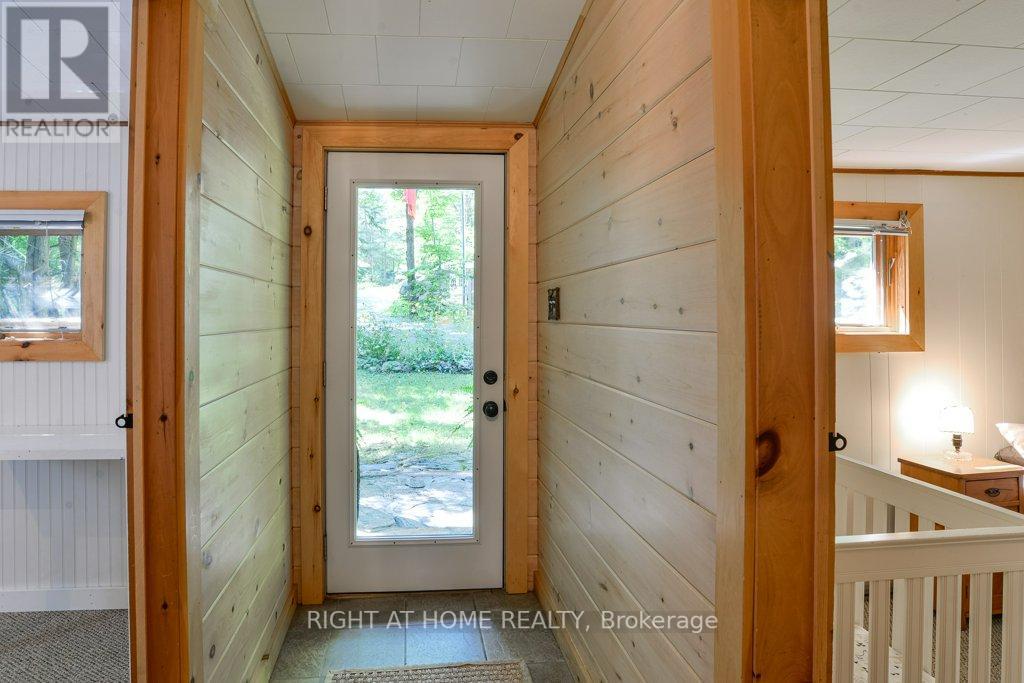 1135 RIDGE RD